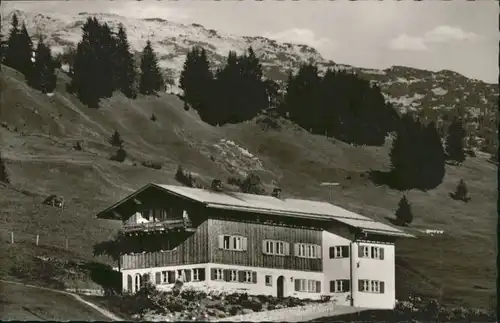 wu82029 Hirschegg Kleinwalsertal Vorarlberg Hirschegg Kleinwalsertal Erholungsheim Berghalde * Kategorie. Mittelberg Alte Ansichtskarten