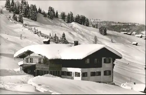 wu82061 Hirschegg Kleinwalsertal Vorarlberg Hirschegg Kleinwalsertal Ferienheim Schloessle * Kategorie. Mittelberg Alte Ansichtskarten