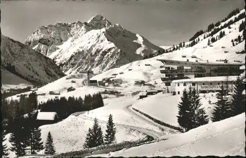 wu82089 Hirschegg Kleinwalsertal Vorarlberg Hirschegg Kleinwalsertal Widderstein Baerenkopf * Kategorie. Mittelberg Alte Ansichtskarten