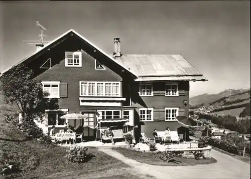 wu82474 Hirschegg Kleinwalsertal Vorarlberg Hirschegg Kleinwalsertal Gaestehaus Talblick * Kategorie. Mittelberg Alte Ansichtskarten