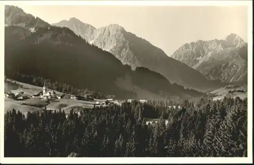 Riezlern Kleinwalsertal Riezlern Kleinwalsertal Elferkopf Zwoelferkopf Widderstein Baerenkopf *