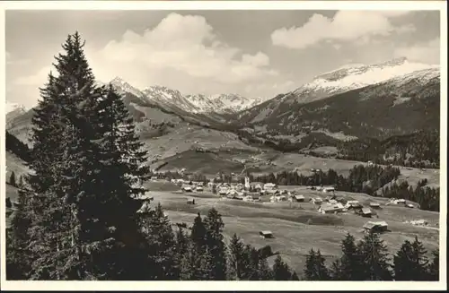 Riezlern Kleinwalsertal Riezlern Kleinwalsertal Heuberg Walmendinger Horn Ochsenhoferkoepfen Gruenhorn Hoch-Ifen *