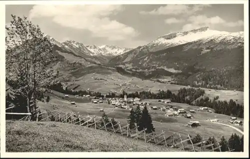 Riezlern Kleinwalsertal Riezlern Kleinwalsertal Heuberg Walmendinger Horn Ochsenhoferkoepfen Gruenhorn Hoch-Ifen *