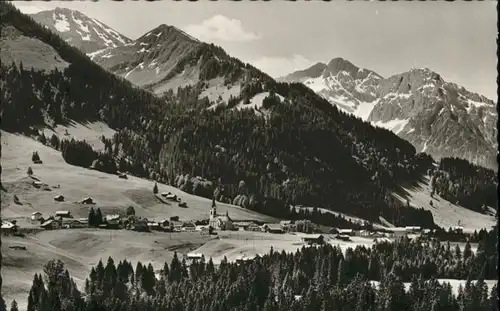 Riezlern Kleinwalsertal Riezlern Kleinwalsertal Hammerspitze Kuhgehrenspitze Elferkopf Zwoelferkopf *