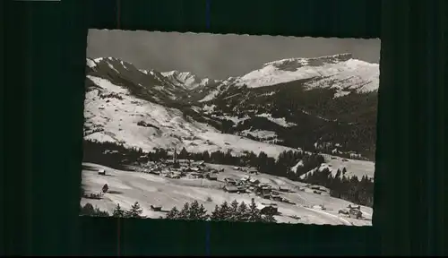 Riezlern Kleinwalsertal Riezlern Kleinwalsertal Parsenn-Skilift Ochsenhofer Koepfen Gruenhorn Schwarzwassertal Hoch-Ifen *