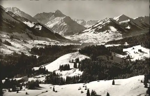 Kleinwalsertal Riezlern Hirschegg Mittelberg Widderstein Baerenkopf aelpeleskopf *