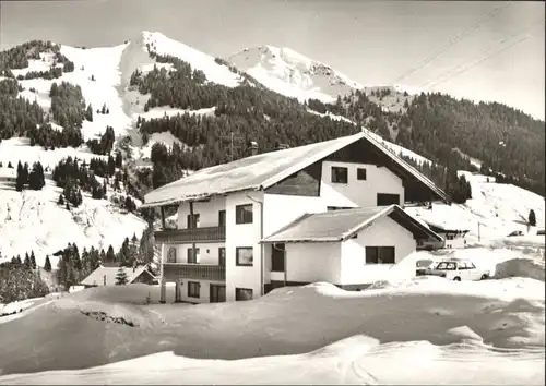 wu82980 Hirschegg Kleinwalsertal Vorarlberg Hirschegg Kleinwalsertal Gaestehaus Breuer  * Kategorie. Mittelberg Alte Ansichtskarten