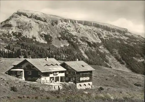 Kleinwalsertal Schwarzwasserhuette Hoch-Ifen *