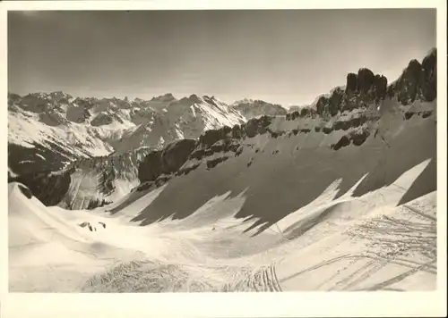 Kleinwalsertal Skigelaende Hoch-Ifen Hahnenkoepfle *