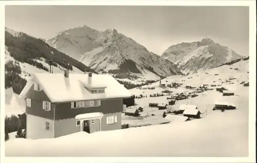 wu84060 Hirschegg Kleinwalsertal Vorarlberg Hirschegg Kleinwalsertal Haus in der Sonne * Kategorie. Mittelberg Alte Ansichtskarten