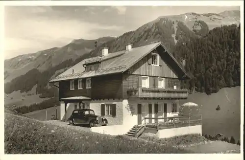 wu84073 Hirschegg Kleinwalsertal Vorarlberg Hirschegg Kleinwalsertal Haus in der Sonne * Kategorie. Mittelberg Alte Ansichtskarten