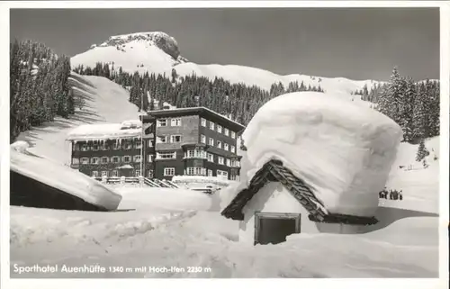 wu84090 Hirschegg Kleinwalsertal Vorarlberg Hirschegg Kleinwalsertal Sporthotel Auenhuette * Kategorie. Mittelberg Alte Ansichtskarten