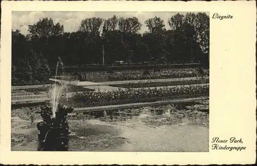 Liegnitz Park Kindergruppe Springbrunnen x