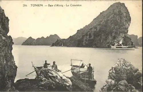 Tonkin Baie d Along Cimetiere *