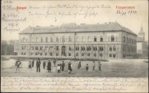 Szeged Schule  x