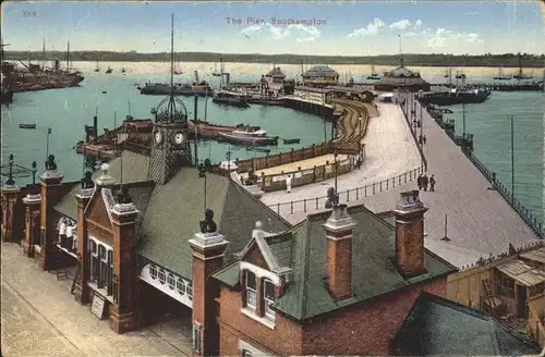 Southampton Pier / Southampton /Southampton