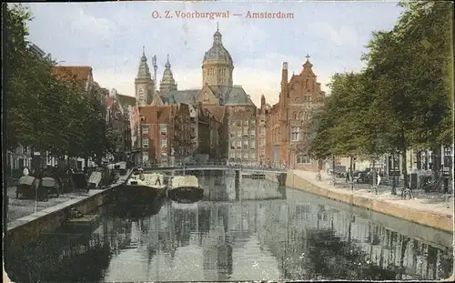 Amsterdam Voorburgwal Kat. Amsterdam