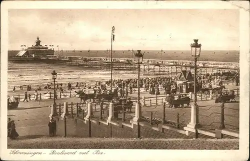 Scheveningen Boulevard met Pier Kutsche Kat. Scheveningen