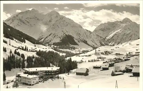 wz28824 Hirschegg Kleinwalsertal Vorarlberg Panorama Kategorie. Mittelberg Alte Ansichtskarten