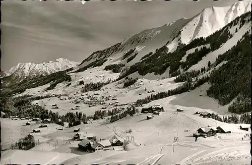 wz28939 Hirschegg Kleinwalsertal Vorarlberg KinderKurheim Sonnegg Kategorie. Mittelberg Alte Ansichtskarten