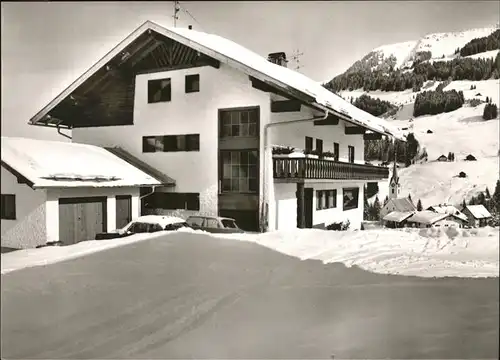 wz29069 Hirschegg Kleinwalsertal Vorarlberg Gaestehaus Breuer Kategorie. Mittelberg Alte Ansichtskarten