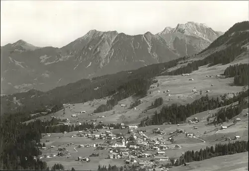 Riezlern Kleinwalsertal Bergpanorama