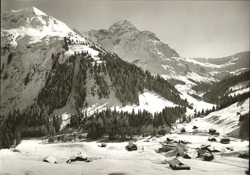 Baad Kleinwalsertal Bergpanorama