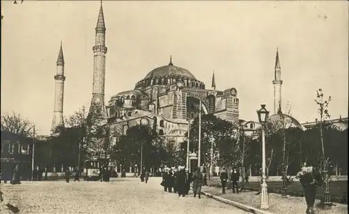Istanbul Constantinopel Mosche St. Sophie Strassenbahn  / Istanbul /