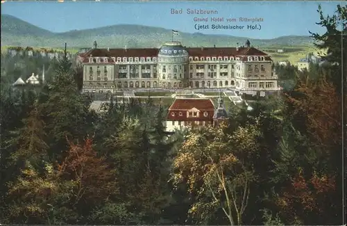 Bad Salzbrunn Grand Hotel vom Ritterplatz