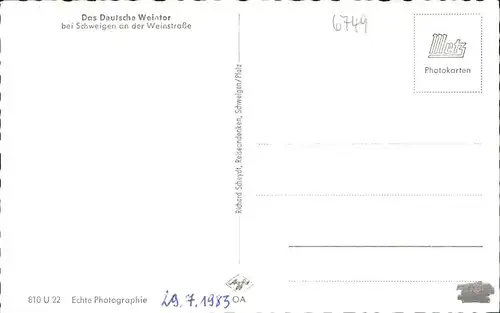 Schweigen-Rechtenbach Deutsches Weintor / Schweigen-Rechtenbach /Suedliche Weinstrasse LKR