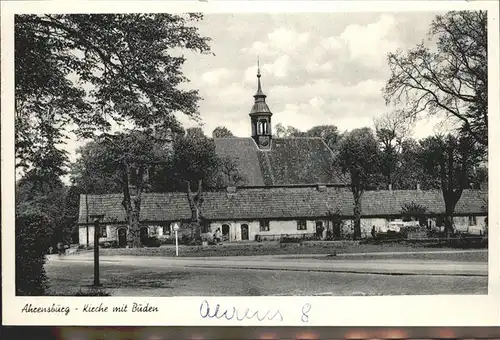 Ahrensburg Kirche mit Buden / Ahrensburg /Stormarn LKR