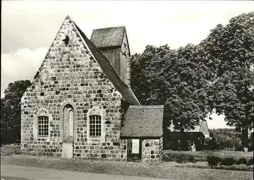 Neustadt Dosse Kampehl
700-jaehrige Wehrkirche / Neustadt Dosse /Ostprignitz-Ruppin LKR