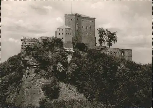 Annweiler Trifels Burg / Annweiler am Trifels /Suedliche Weinstrasse LKR