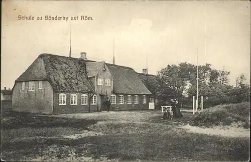 Soenderby Roem Schule zu Soenderby
Roem / Daenische Wattenmeerinsel /