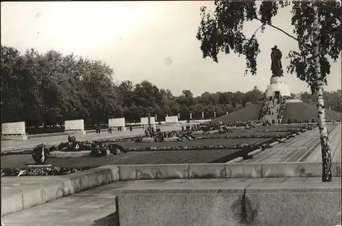 Berlin-Treptow Sowjetisches Ehrenmal / Berlin /Berlin Stadtkreis