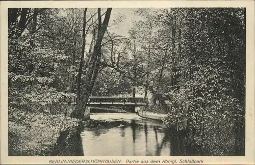 Berlin-Niederschoenhausen Schloss   Park / Berlin /Berlin Stadtkreis