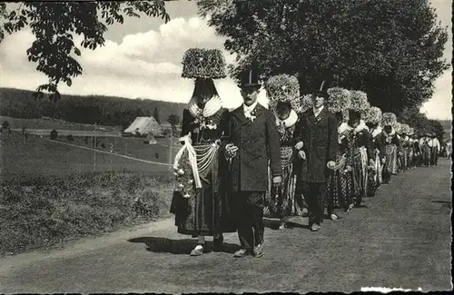 Sommerau St Georgen Schaeppelhochzeit Trachten / St. Georgen im Schwarzw. /Schwarzwald-Baar-Kreis LKR