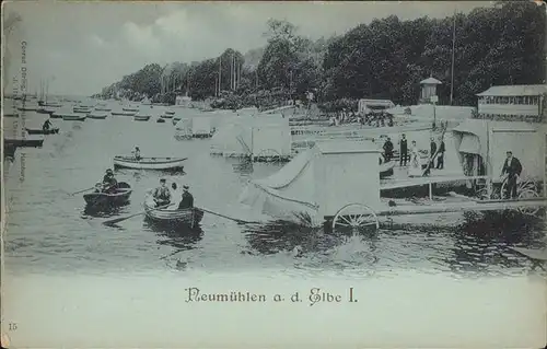 Neumuehlen Hamburg Schiff