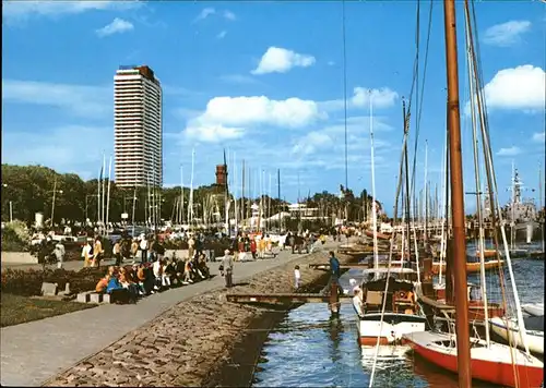 Travemuende Ostseebad Ostseeheilbad, Hafen / Luebeck /Luebeck Stadtkreis