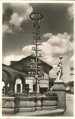 Prien Chiemsee Maibaum Brunnen Kat. Prien a.Chiemsee