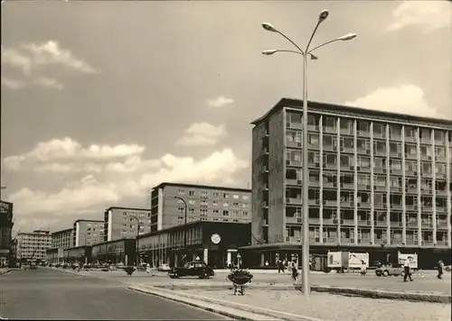 Karl-Marx-Stadt Strasse der Nationen Plattenbau Autos Kat. Chemnitz