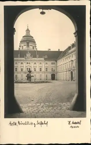 wz51368 Melk Donau Stiftshof Tor Kategorie. Melk Alte Ansichtskarten