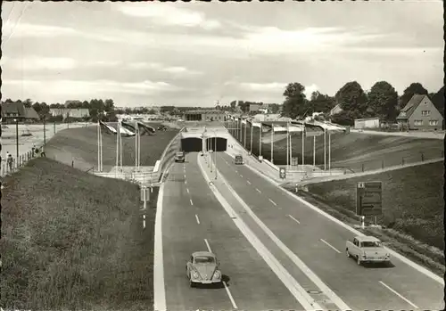 Rendsburg Strassentunnel Nord Ostsee Kanal Autos Kat. Rendsburg