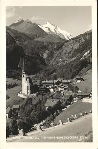 Heiligenblut Kaernten Teilansicht Heiligenblut Kirche Grossglockner Hohe Tauern / Heiligenblut /Oberkaernten