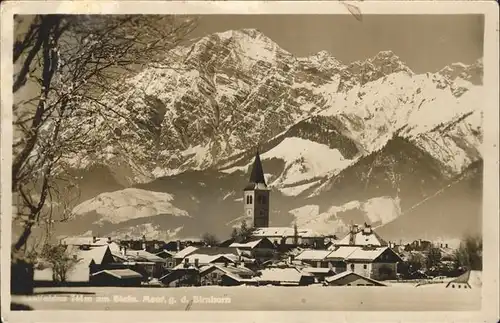 Saalfelden Steinernes Meer Teilansicht Saalfelden Kirche gegen Birnhorn Steinerne Meer / Saalfelden am Steinernen Meer /Pinzgau-Pongau