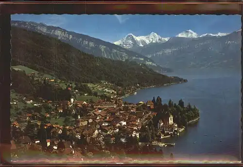 Oberhofen Thunersee Blick auf Oberhofen und Thunersee   im Hintergrund Eiger Moench und Jungfrau Kat. Oberhofen Thunersee