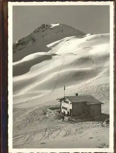 Arosa GR Weisshorn mit Huette Graubuenden Kat. Arosa