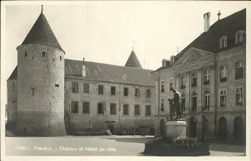 Yverdon VD Cahteau et Hotel de Ville Kat. Yverdon