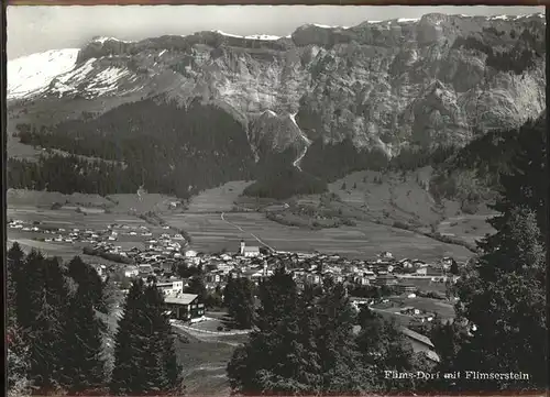 Flims Dorf Ortsansicht mit Flimserstein
 Kat. Flims Dorf