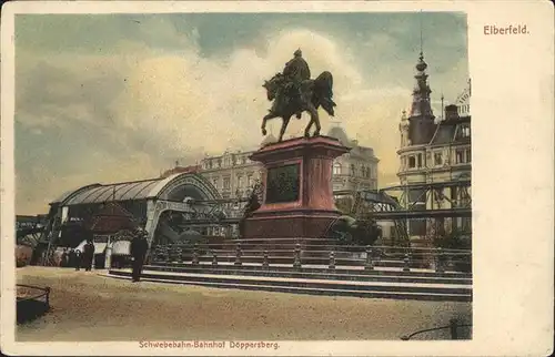 Elberfeld Wuppertal Schwebebahnhof Doeppersberg Reiterdenkmal / Wuppertal /Wuppertal Stadtkreis